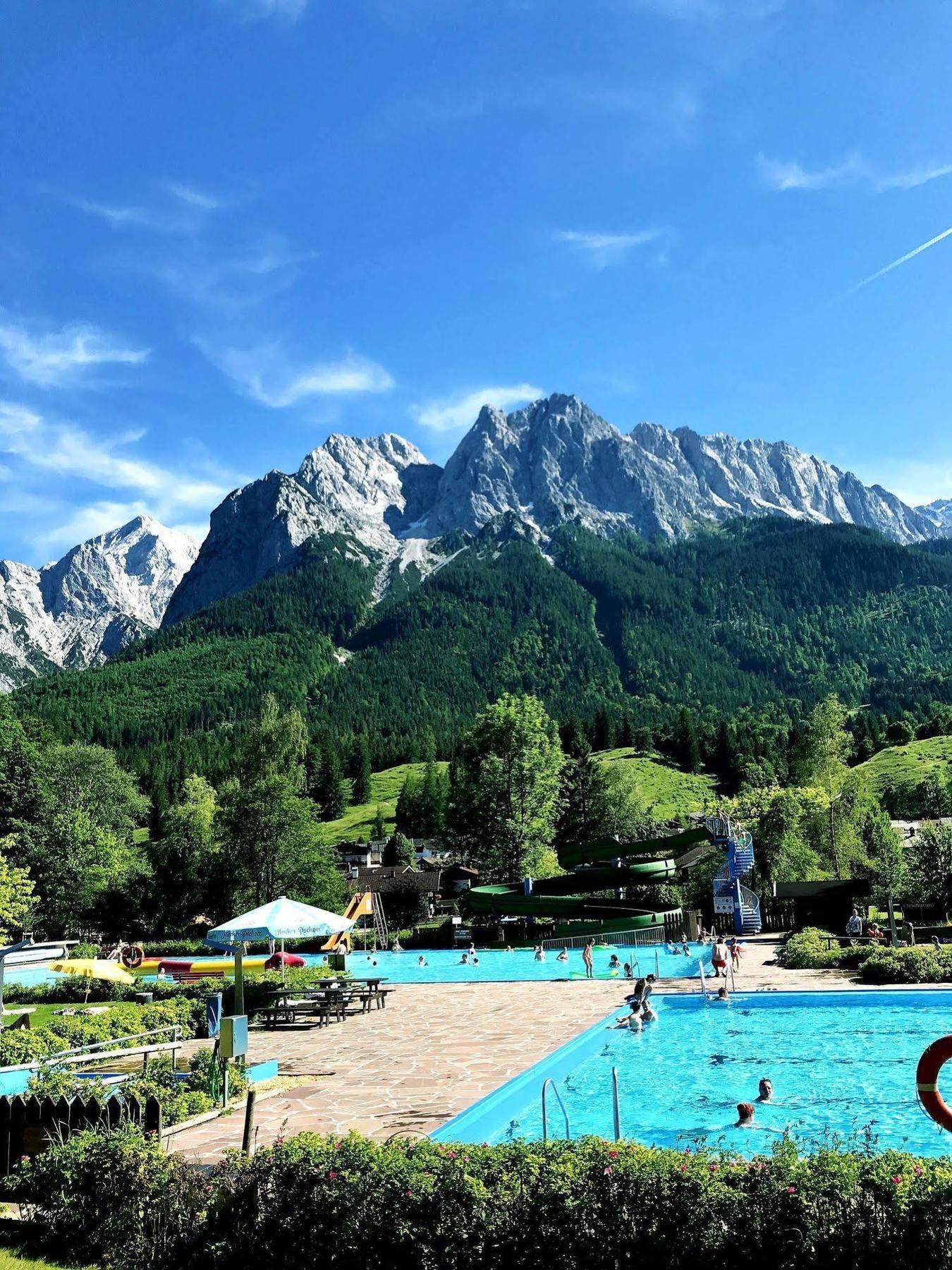Gasthof Zum Rassen Garmisch-Partenkirchen Bagian luar foto